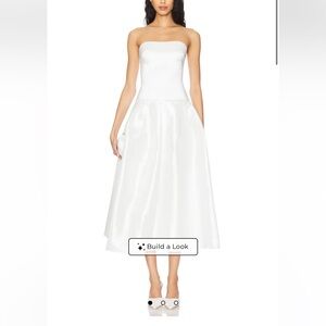 Cambria Strapless Dress in White
MORE TO COME